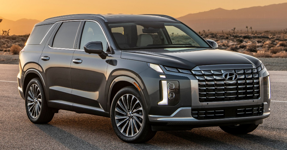 Hyundai Palisade: Comfort, Space, and Power for Family Adventures